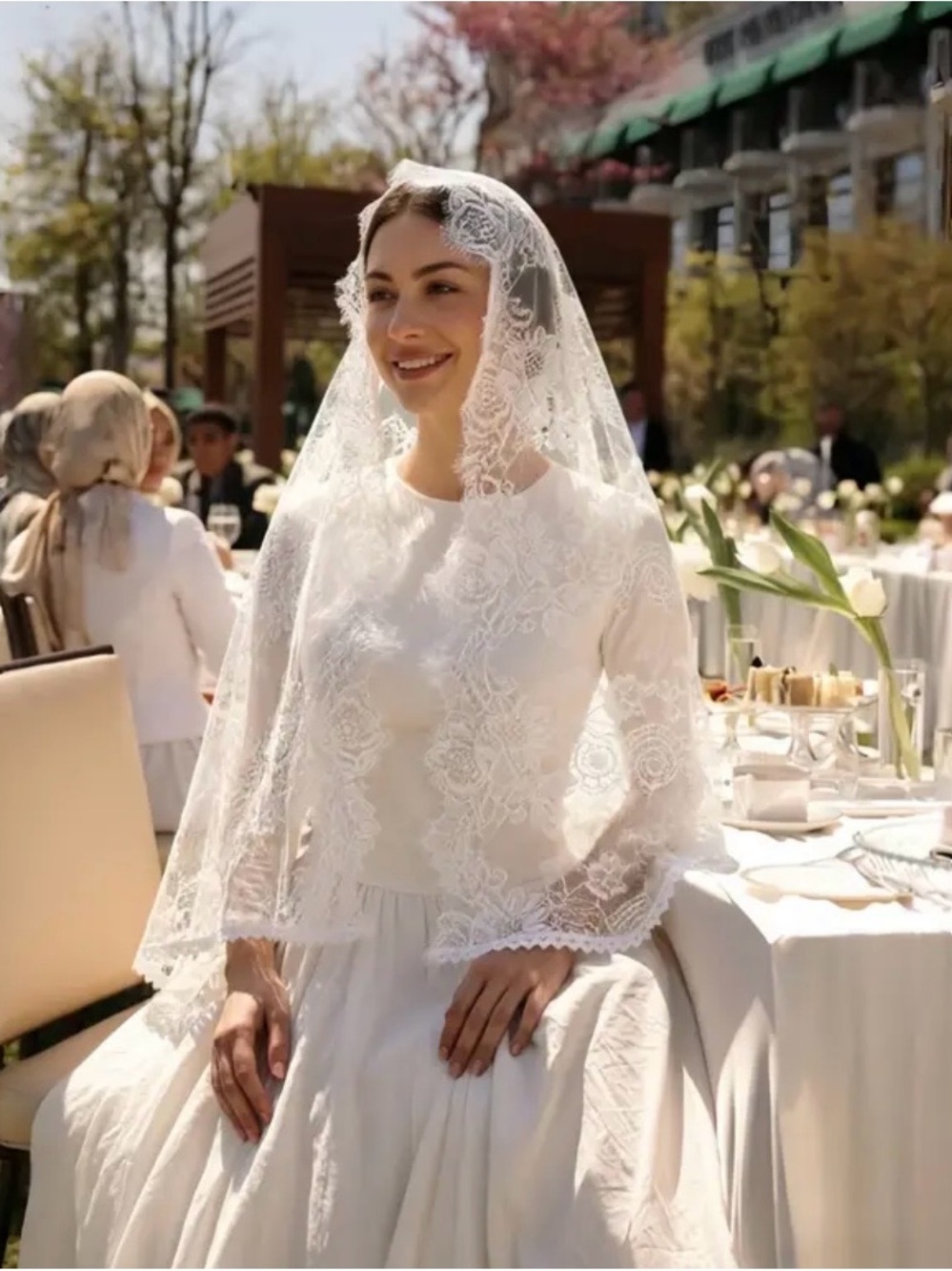 Lace Bridal Mantilla Veil - White
